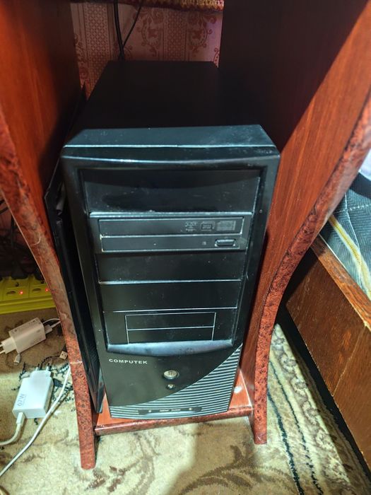 Полный комплект ПК, с колонками Microlab