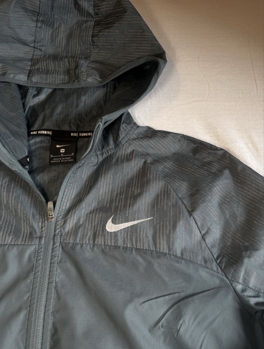 Nike Shield Flash Reflective Womens Running Jacket