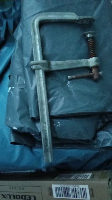 Vând 4 Role pentru poarta sau ușa suspendata