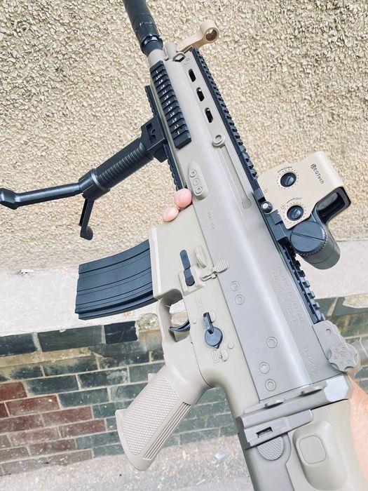 Мощный SCAR автомат для игры орбибол