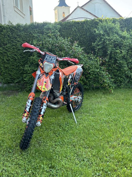 Se vine ktm 200 exc 2T!