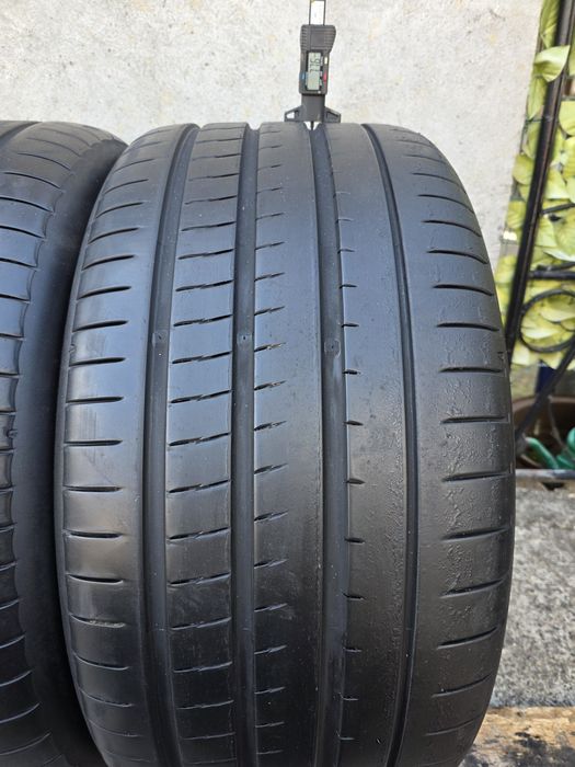 Vând două anvelope de vara yokohama advan sport  315 35 22  dotv5024