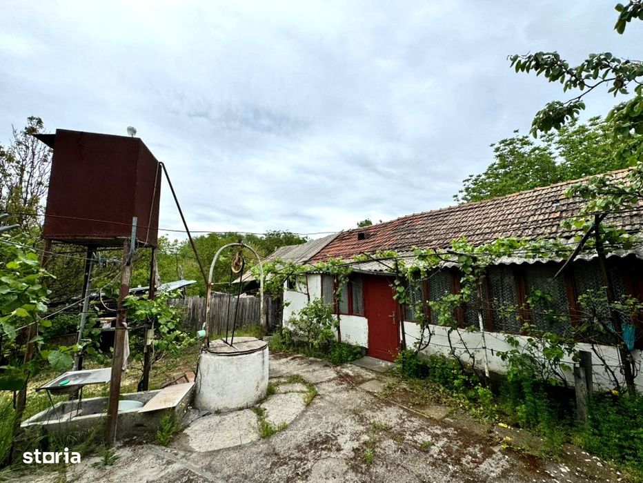 casa cu baie proprie si teren 2060mp in Perisor, zona de poveste!
