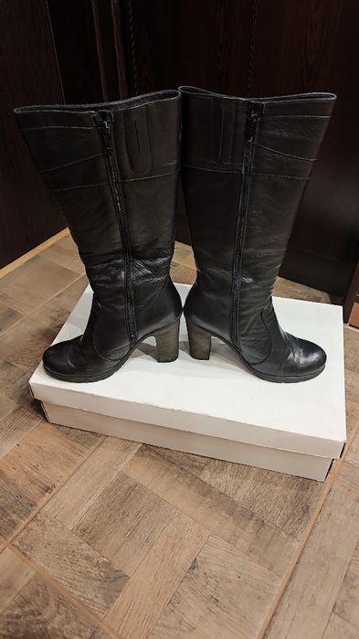 Дамски обувки и ботуши