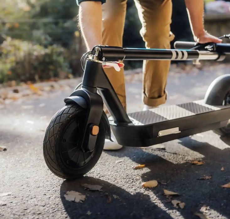 Trotinetă electrică Okai Neon Pro (ES30) – Autonomie 65km