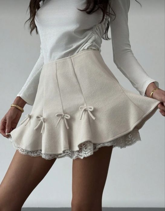 Красива дамска пола