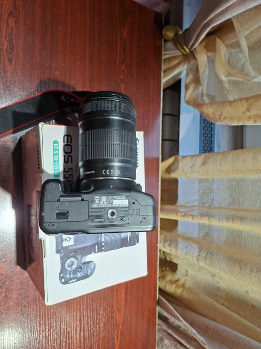 Фотоаппарат Canon EOS 550D