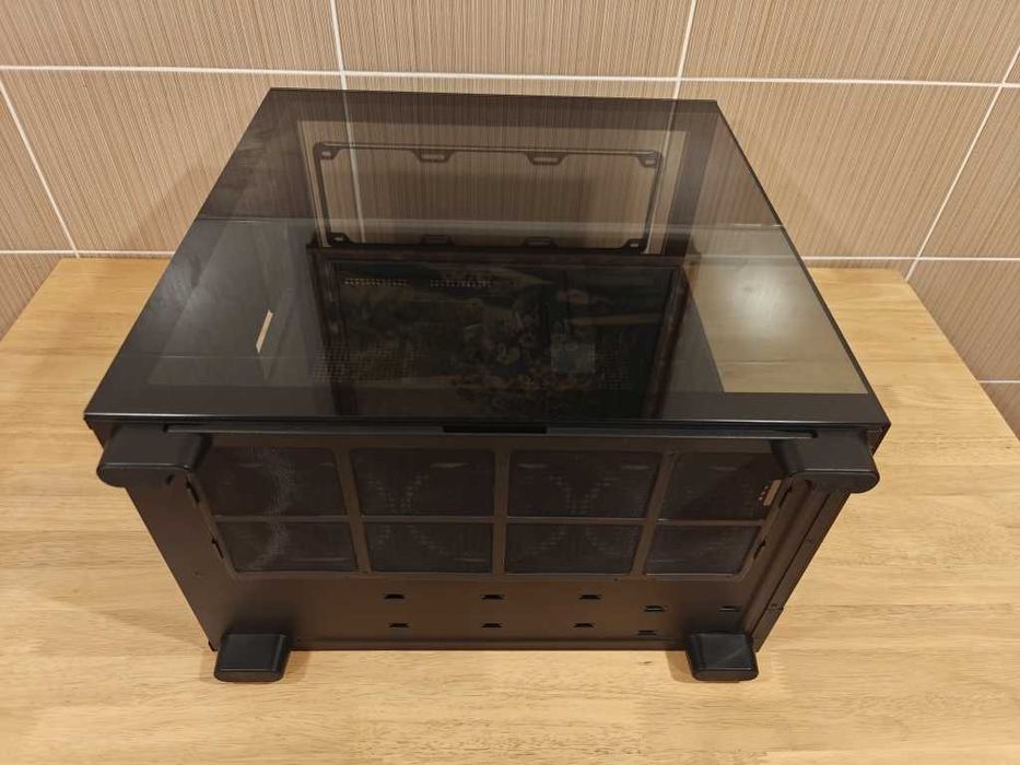 Carcasa Dual Chamber-Acvariu NZXT H9 Elite, ca noua, pachet complet