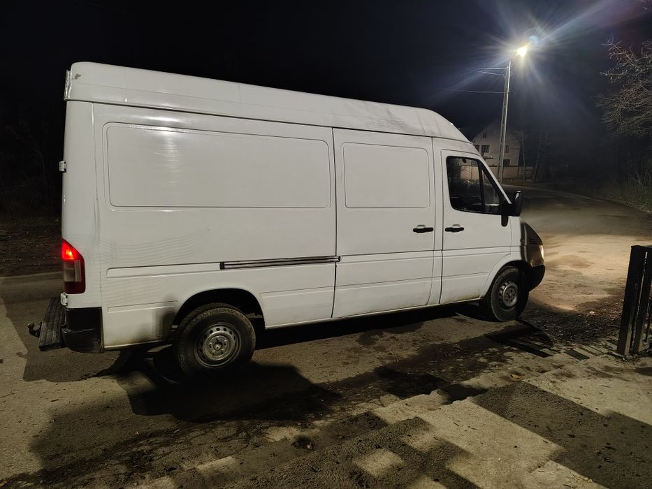 Vând Mercedes Sprinter
