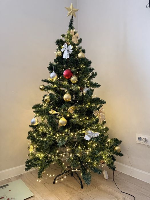 Елка новогодняя