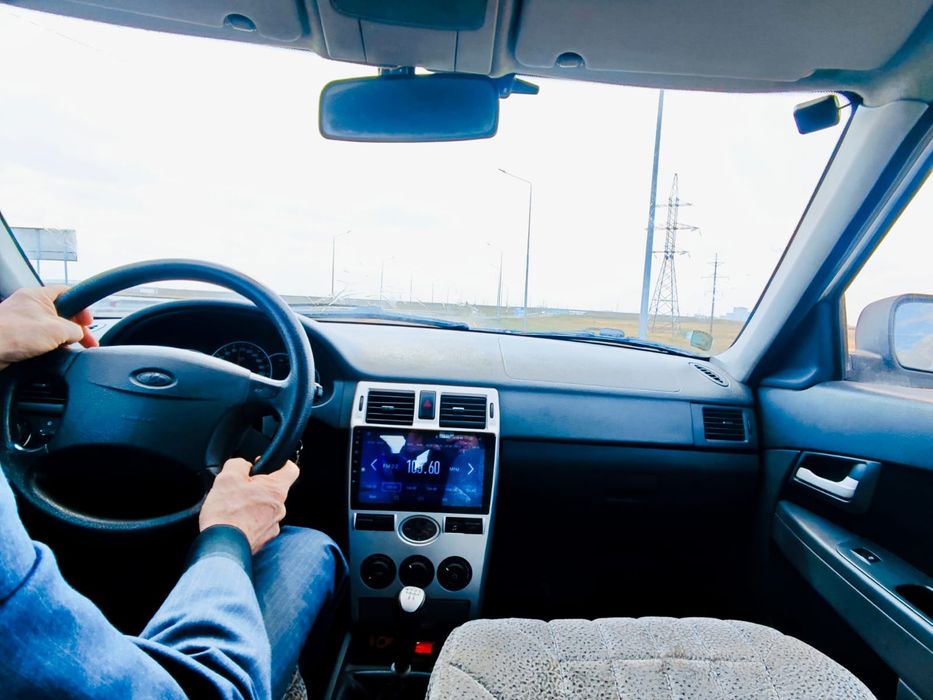 Продам Приору 2011 года