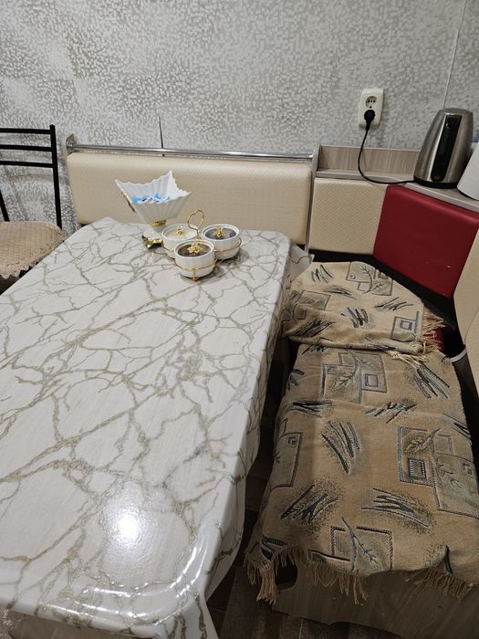 Продам обеденную зону