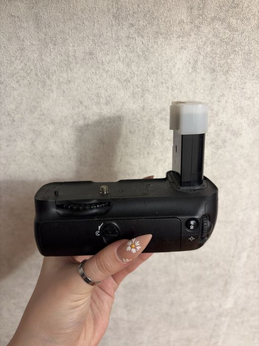 NikonD200+объектив+батарейный блок