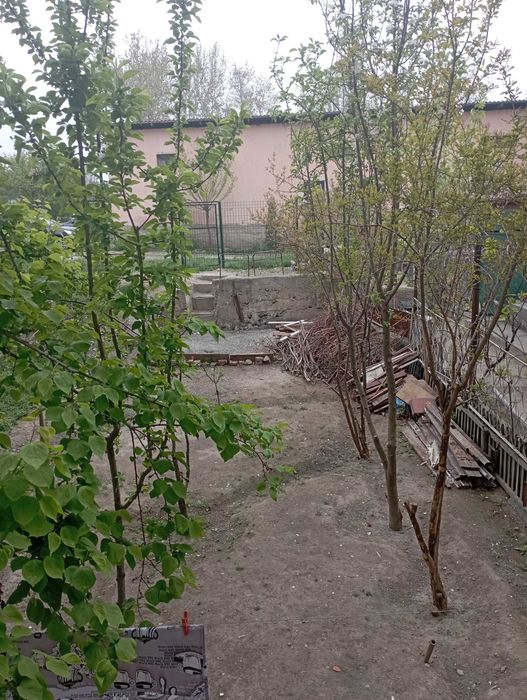 Продается 3х комн. на 1 этаж. 5 этажный дом