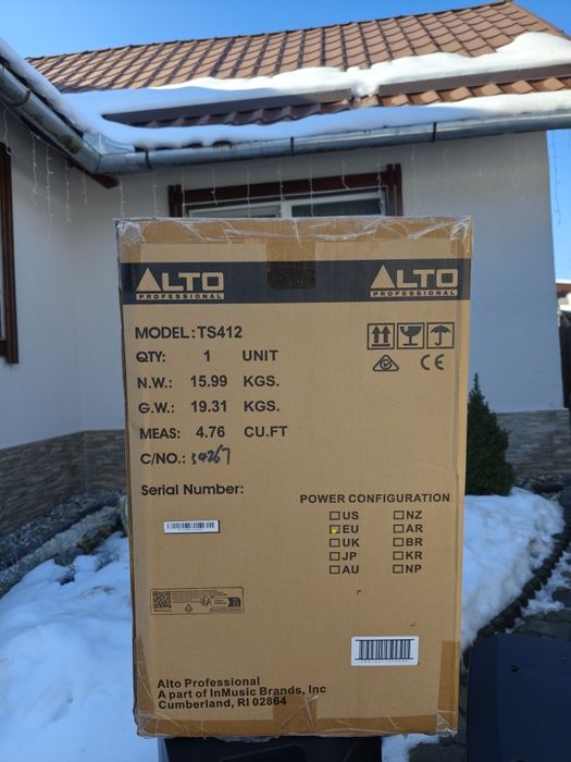 Vând doua boxe Alto Profesional  TS.412 noi