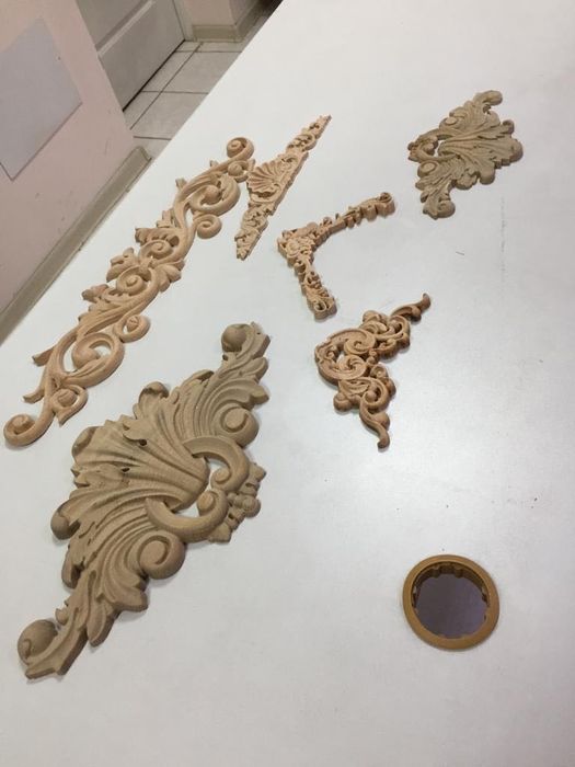 Продам столбы, шишки на лестницы , новые