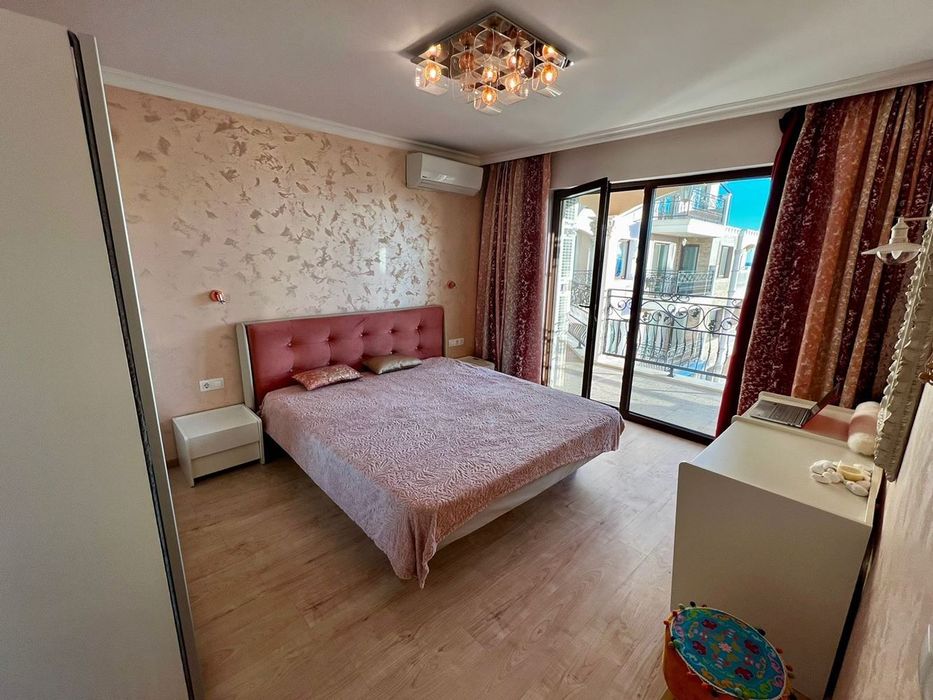 Продава се Тристаен апартамент в Несебър - 114 кв.м за 2325 €/кв.м - Снимка #11