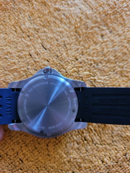 Vand ceas victorinox swiss made