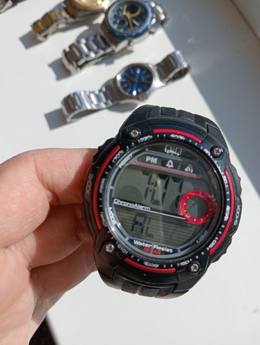 Продам часы для мужчинь