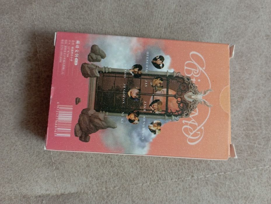 Продам карты корейские группы