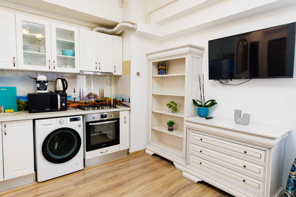 IS LUX!! Cazare Regim Hotelier Iasi Central Palas Ap Noi 1-2-3 Cam