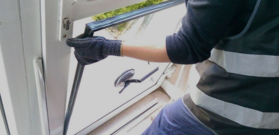 Ремонт Окон и двери ПВХ, алюминии.