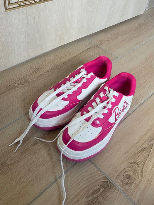 Кроссовки “Barbie” Бершка