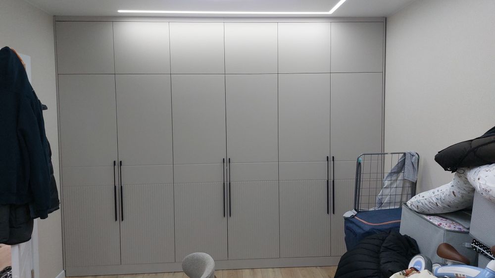 Кухонный гарнитур И шкаф тд