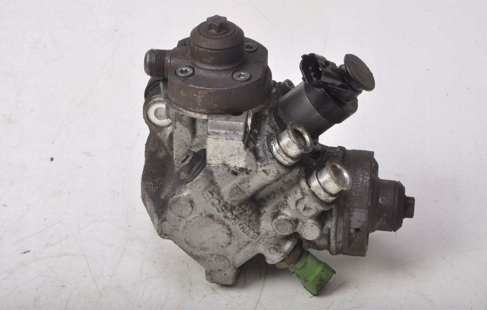 Pompa Injectie Volvo V70 2.4 diesel euro 5 cod 0445010618