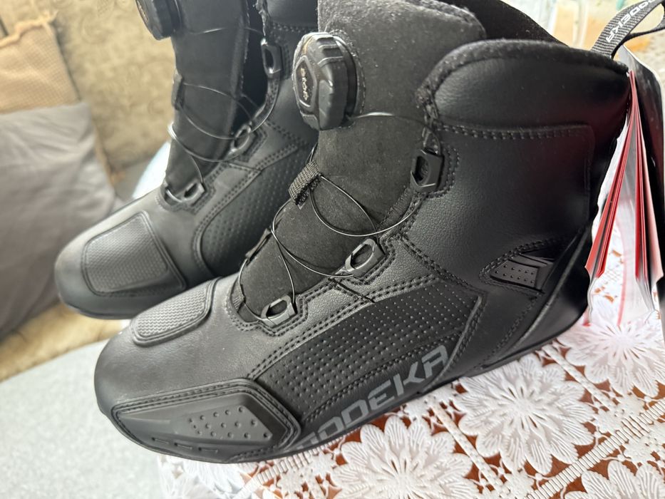 Мото боти MODEKA