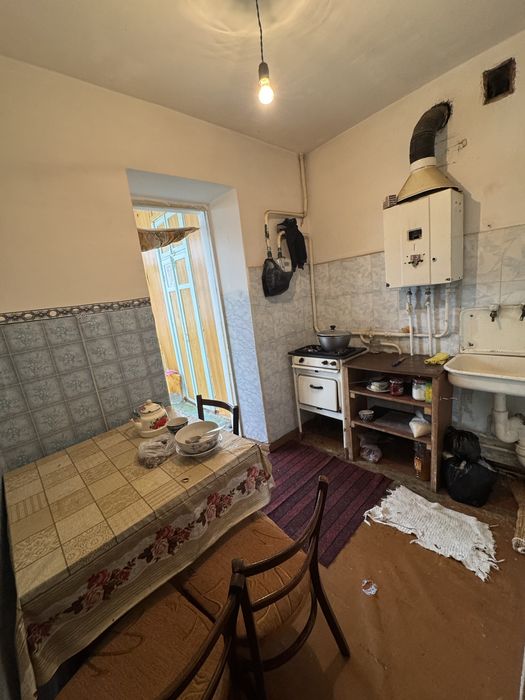 Срочно сотилади 2/1/4 Чирчик тройский , ориентир Физкултурний институт