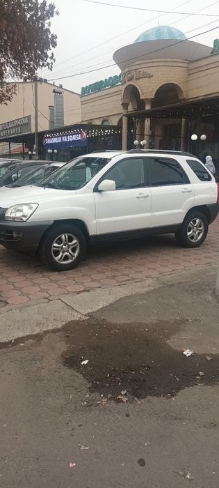 Прадаёться KIA sportage