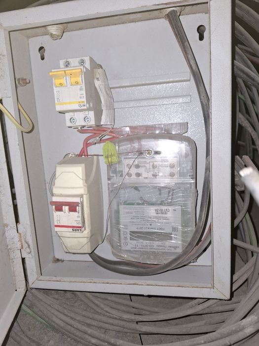 Электросчетчик бу  в комплекте