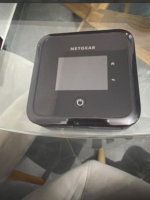 Router portabil wireless Netgear MR5200 Nighthawk M5
