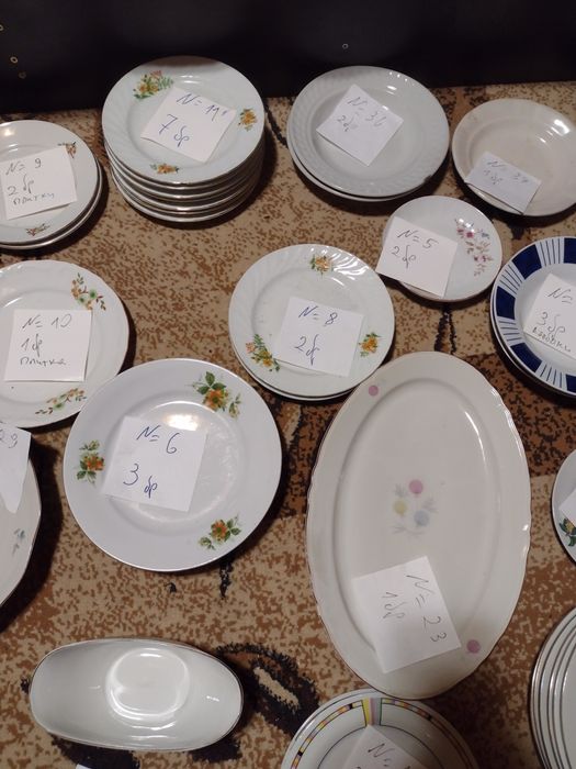 Порцеланов сервиз,Чинии основни и дълбоки.