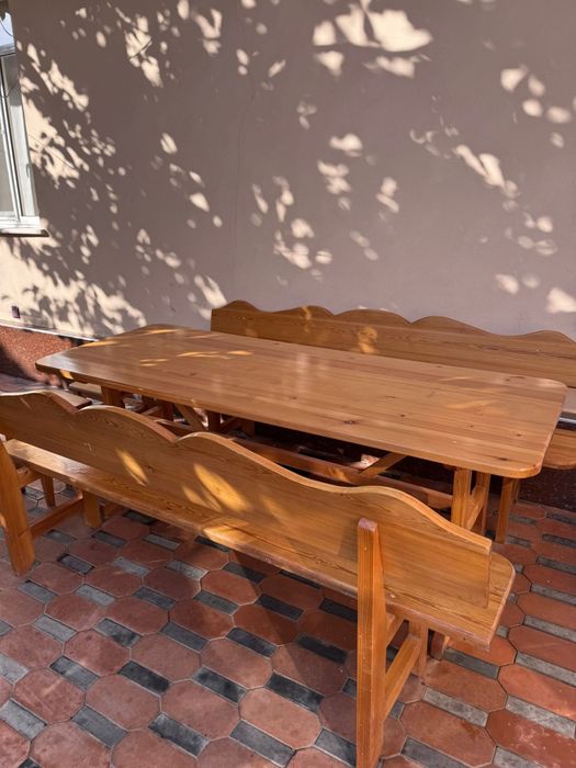 Стол стул сотилади рассиски тахтаси