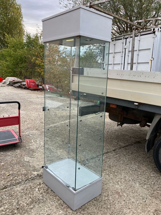 Стъклени  витрини