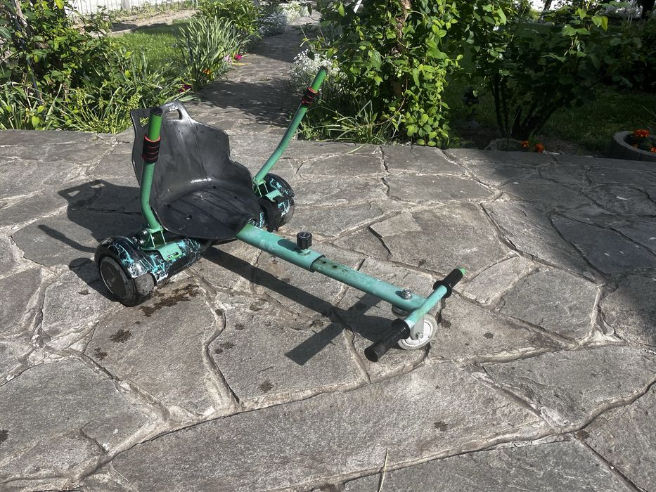se vinde hoverboard+ hoverkart sau separat !