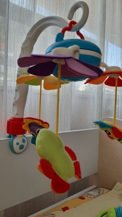 Музикална играчка за легло