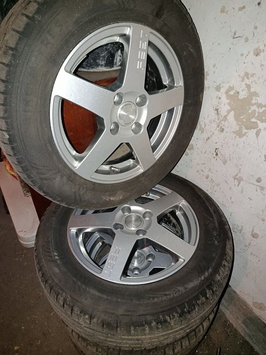 Продам комплект дисков