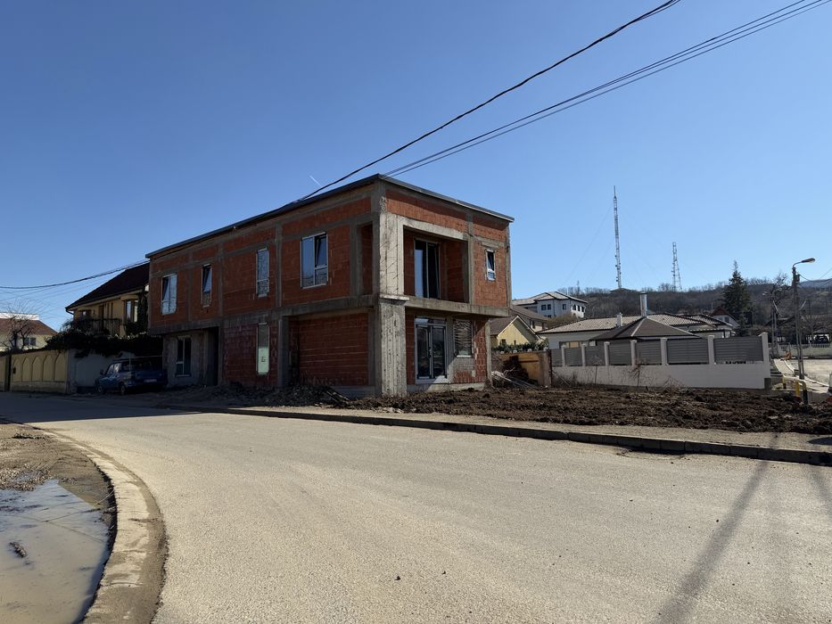 Constructie noua de vanzare