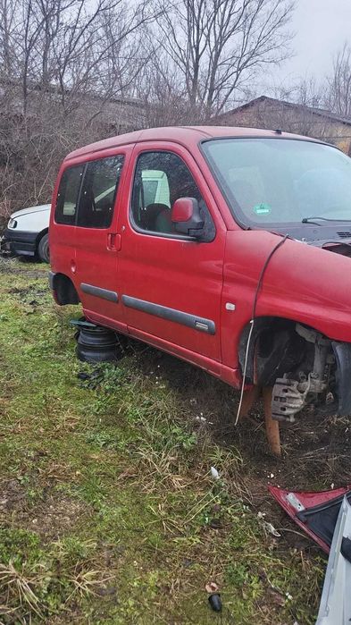 Oglinda stanga/dreapta manuala citroen berlingo 2004