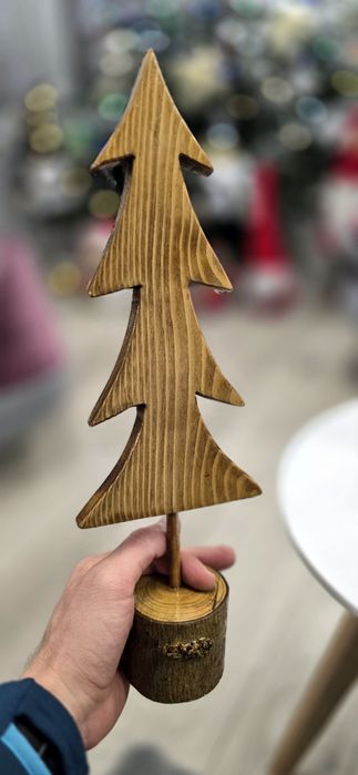 Braduti din lemn pentru Craciun