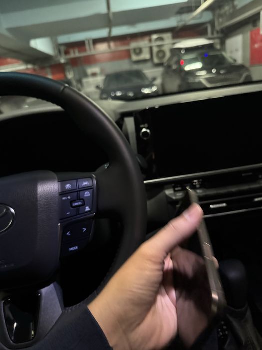 Продам IPhone 16 PRO 512GB