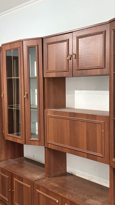 Трёхъярусный сервант