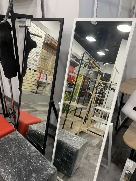 зеркало напольное (чёрный. белый)