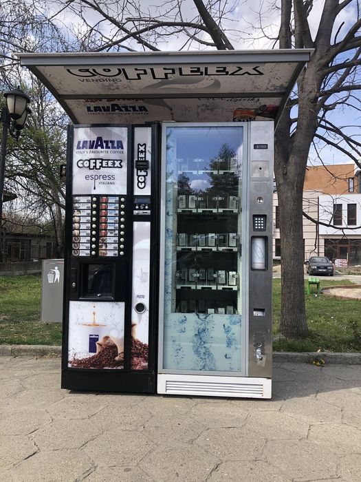 Двоен навес за вендинг автомати