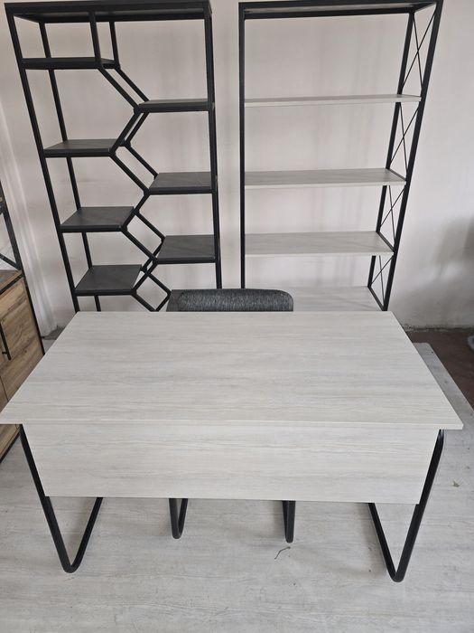 Стол стул таййор.