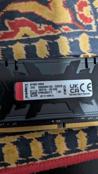 Vand memorie ram 16gb ram ddr4 3600mhz URGENT!!