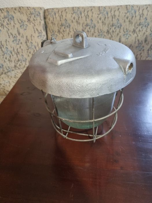 Индустриални лампи /полски/